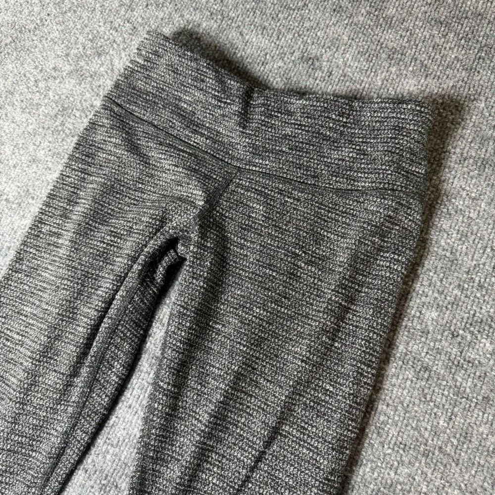 Lululemon Heathered Gray High Rise Yoga Workout Leggings - Women's Size 4‎